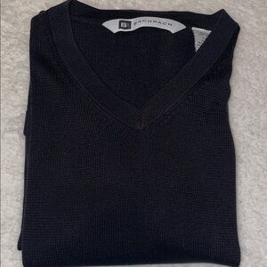 Bachrach Men's V-Neck Sweater - True Black. 75% Silk, 25% Tencel.  Size Medium.